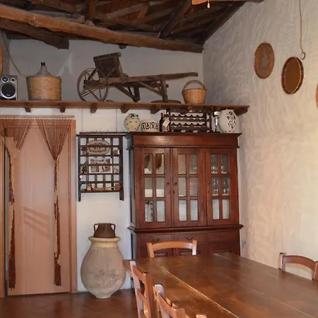 Farm stay Agriturismo Il Melograno Riola Sardo